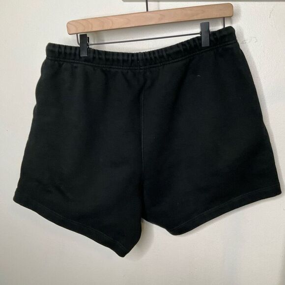 Fear of God Essentials Sweat Shorts - Picture 3 of 9